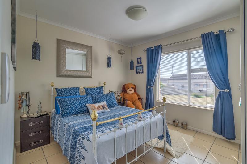 2 Bedroom Property for Sale in Somerset West Western Cape